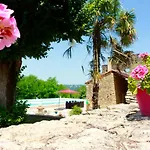 Maison Lou Peyrol Avec Piscine Privee Ferienhaus Urval