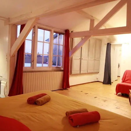 Casa vacanze Maison Lou Peyrol Avec Piscine Privée